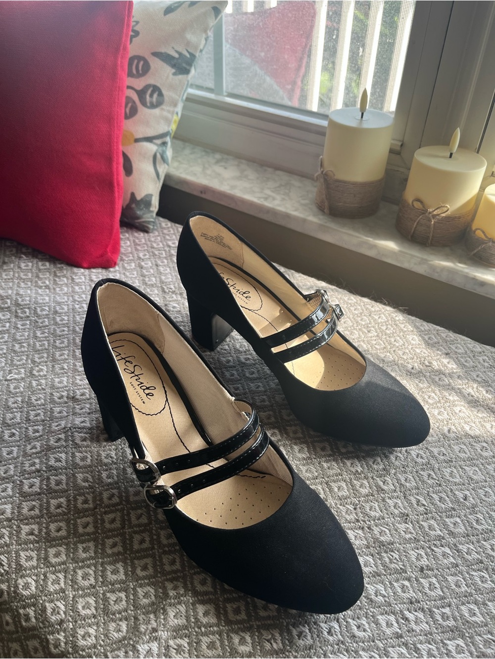 Life Stride Black Mary Jane Heels with Double Patent Straps